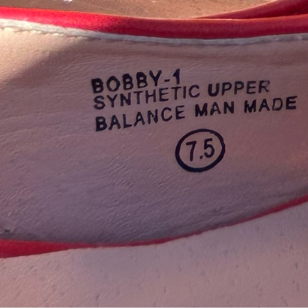 Sz 7.5 Chase + Chloe well loved “Bobby” wedge shoe with adjustable ankle strap - Picture 4 of 9